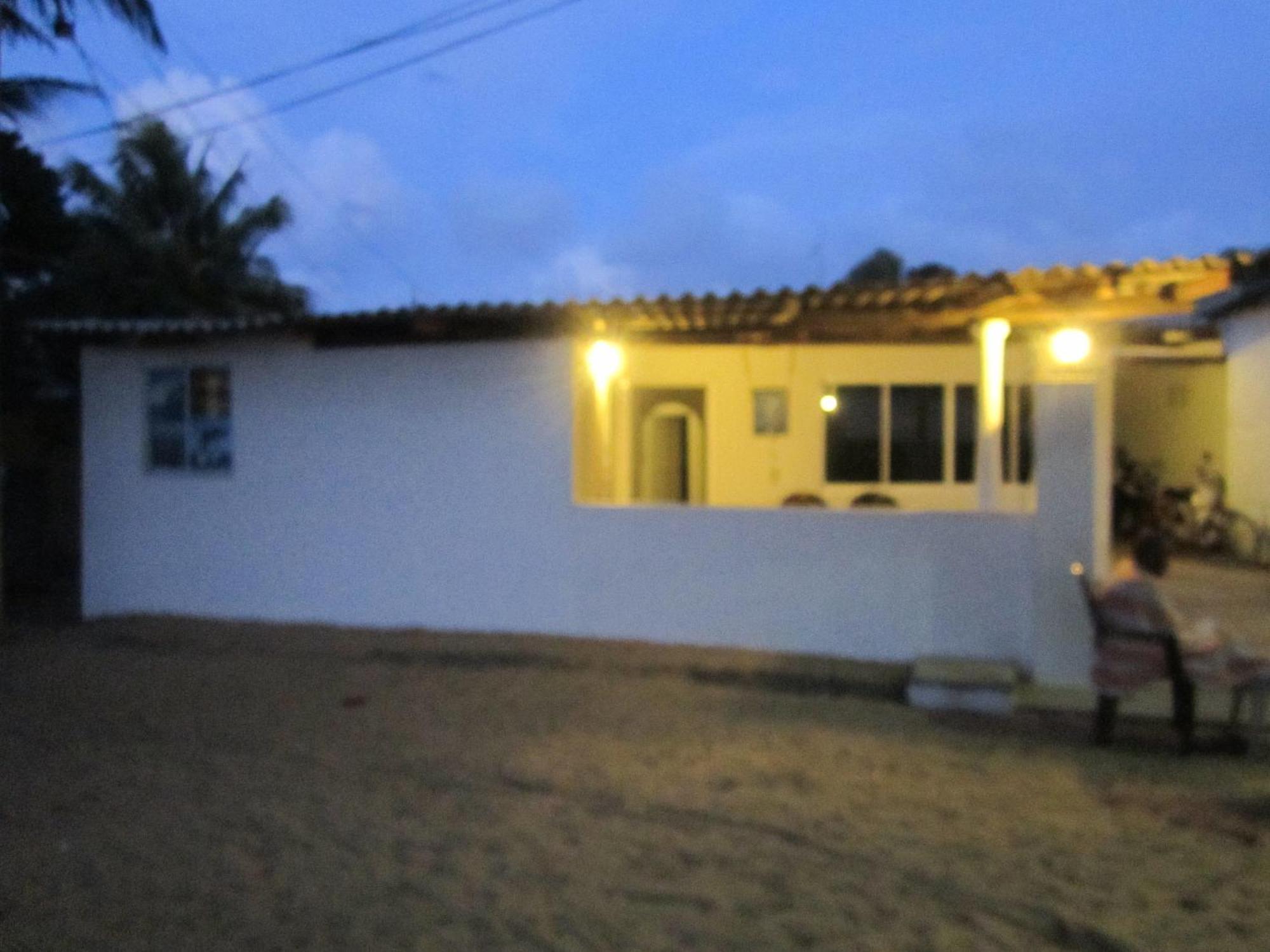 Anicia Beach House Негомбо Екстер'єр фото