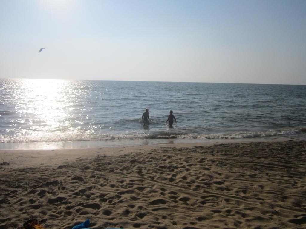 Anicia Beach House Негомбо Екстер'єр фото