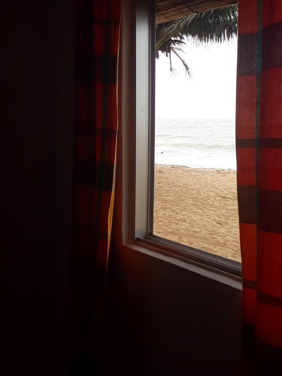 Anicia Beach House Негомбо Екстер'єр фото
