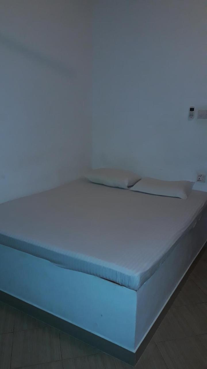 Anicia Beach House Негомбо Екстер'єр фото