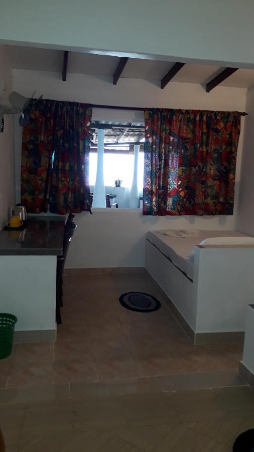 Anicia Beach House Негомбо Екстер'єр фото